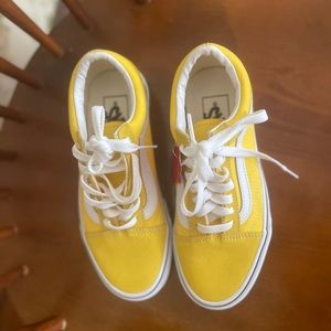 New with tags no Box Yellow Vans